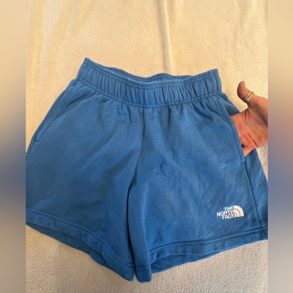 BNWOT The Northface women’s shorts